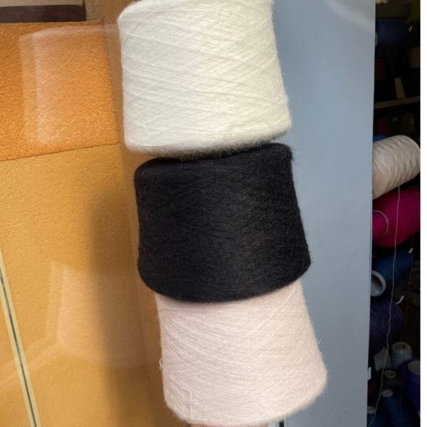 Mohair 50% - Image 3